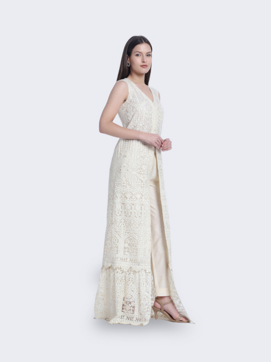 Luna Veil – A Whisper of Elegance