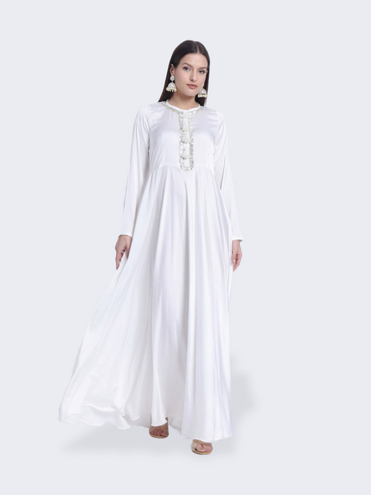 Noor Al Malak – The Light of the Queen